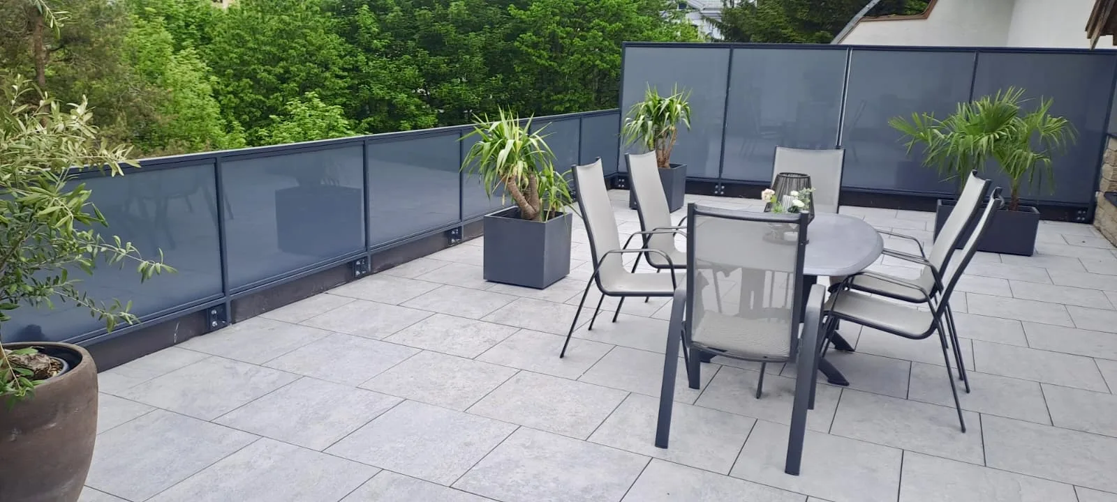 Terrassengeländer aus Metall und Glas von Optimetall